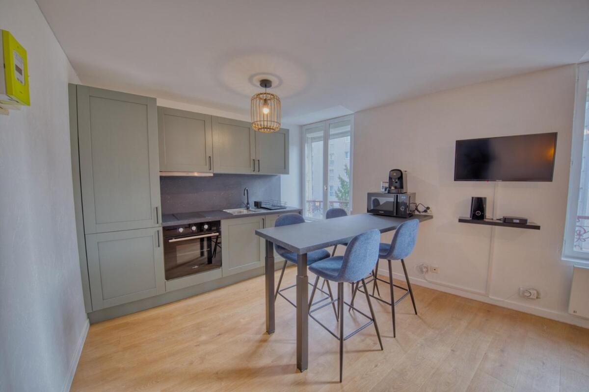 Le Barbusse Apartment *